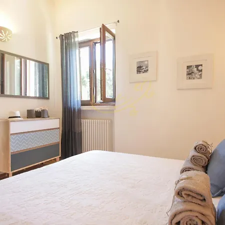 Holiday home Td Ricchiari Traditional With Designer Pool