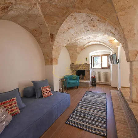 Td Ricchiari Traditional With Designer Pool Holiday home Montalbano (Apulia)